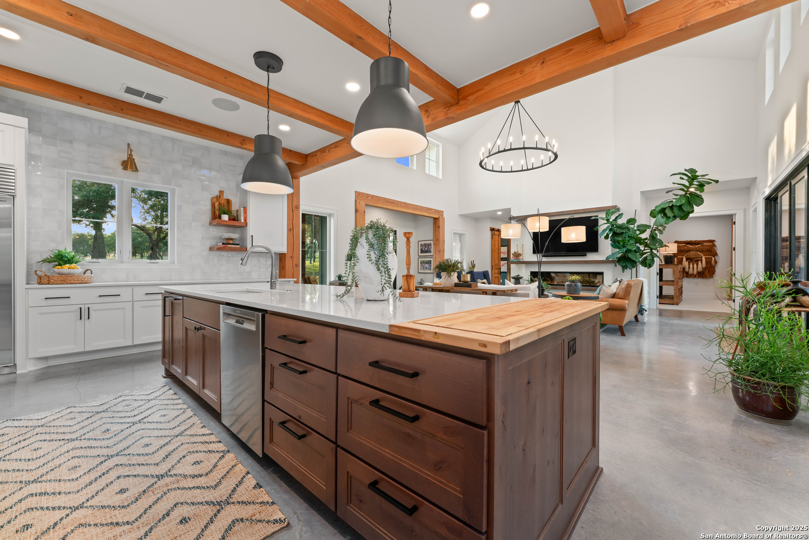 1257 Adyson Rdg Drive Bulverde, TX 78163 - Photo 14 of 95