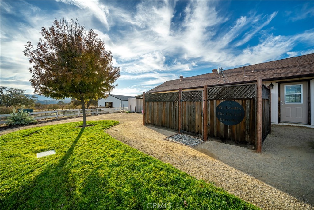 7245 Nonpariel Road Paso Robles, CA 93446 - Photo 20 of 64