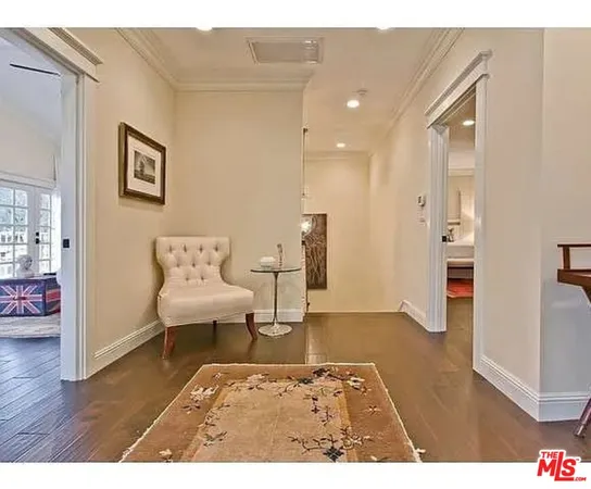 $15,000 | 580 North Kenter Avenue, Los Angeles, CA 90049