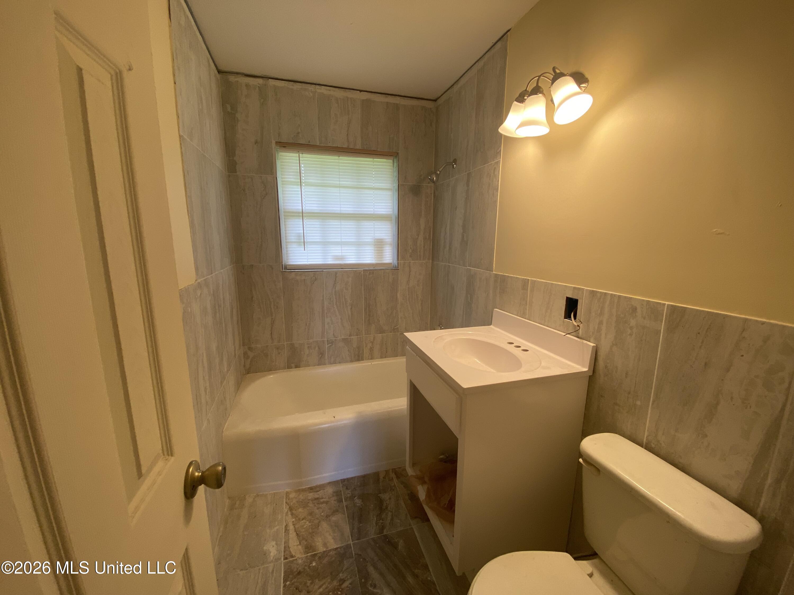101 Vidalia Drive, Unit 1 Ridgecrest, LA 71334 - Photo 21 of 55 IMG_2807