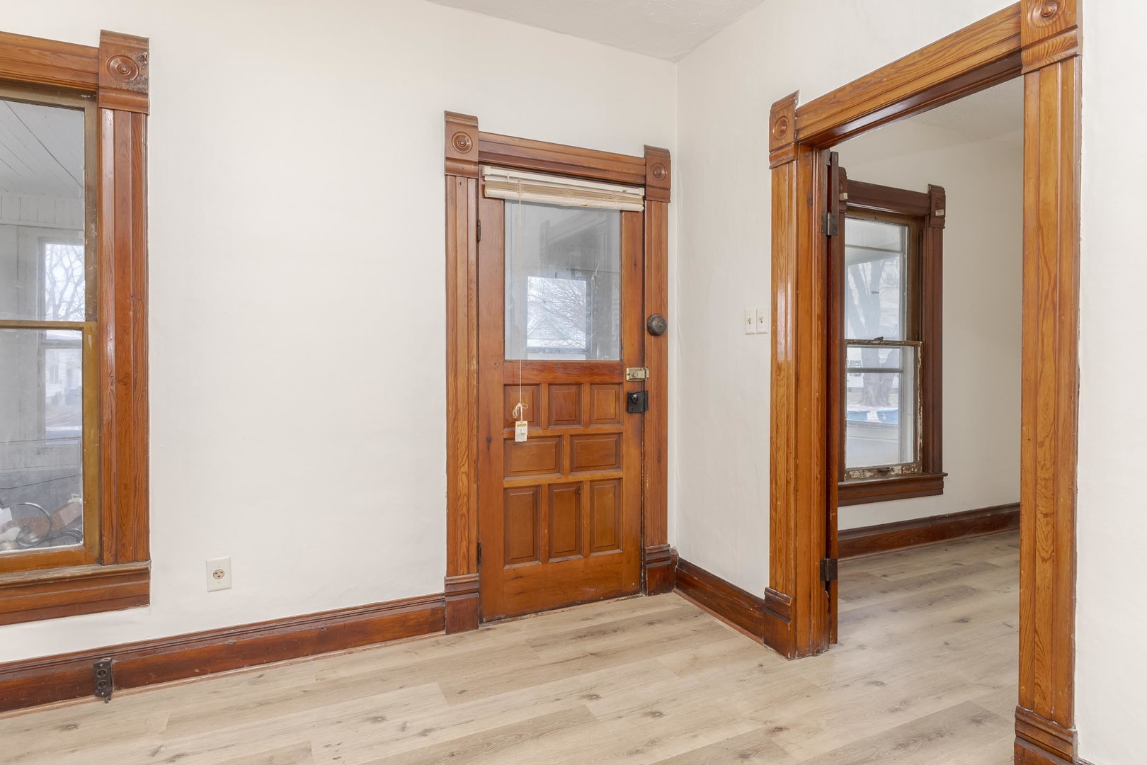 726 West South Street Pontiac, IL 61764 - Photo 6 of 34