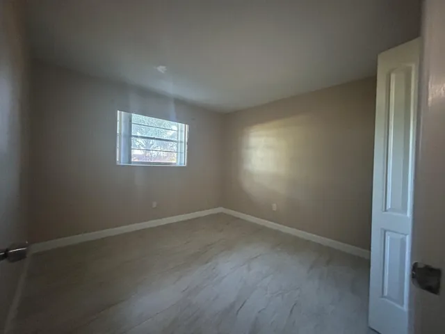 $1,600 | 1505 Crescent Circle, Unit B27, Lake Park, FL 33403