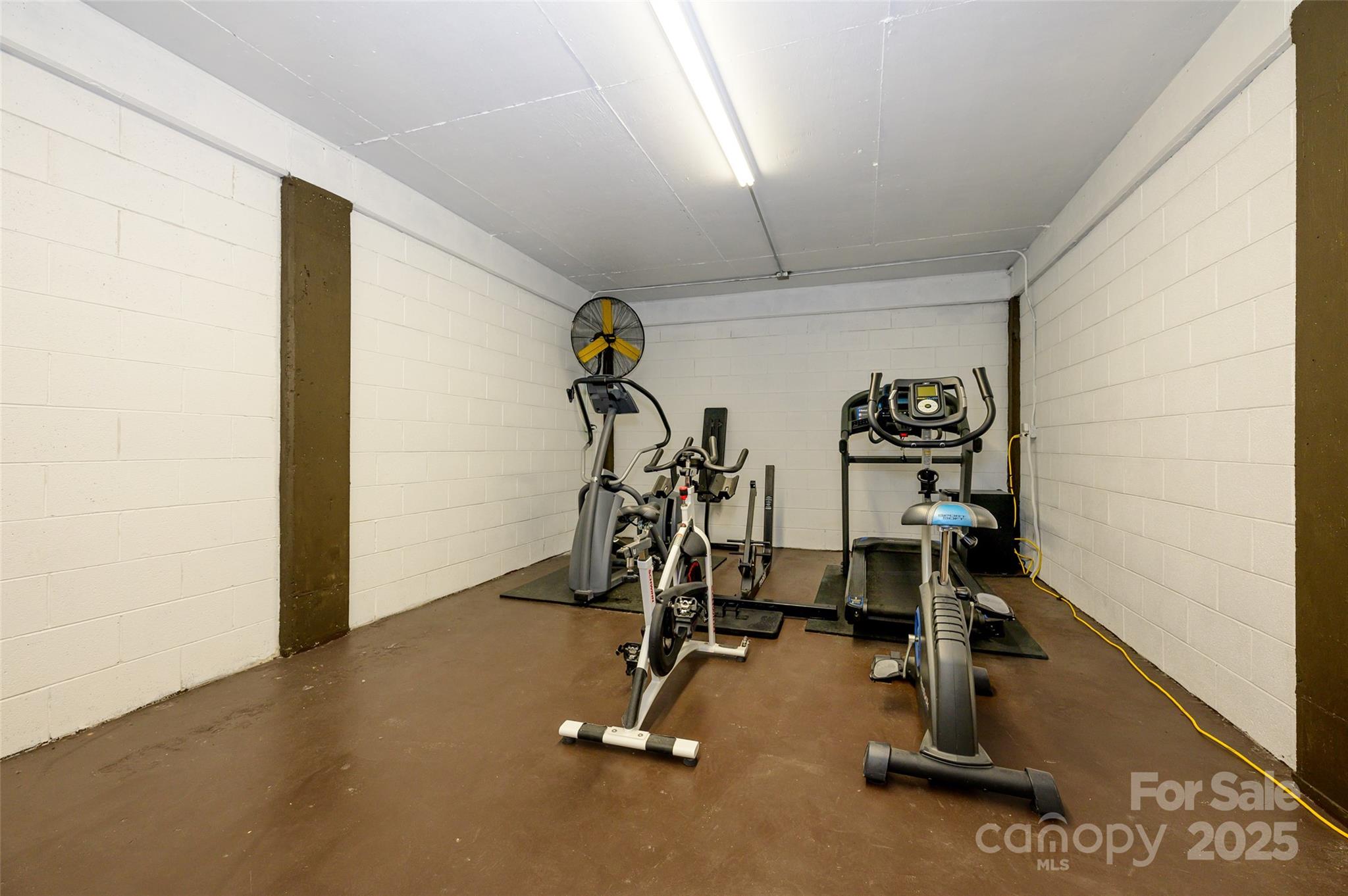 1300 Reece Road, Unit 411 Charlotte, NC 28209 - Photo 30 of 33 Gallery Image 30