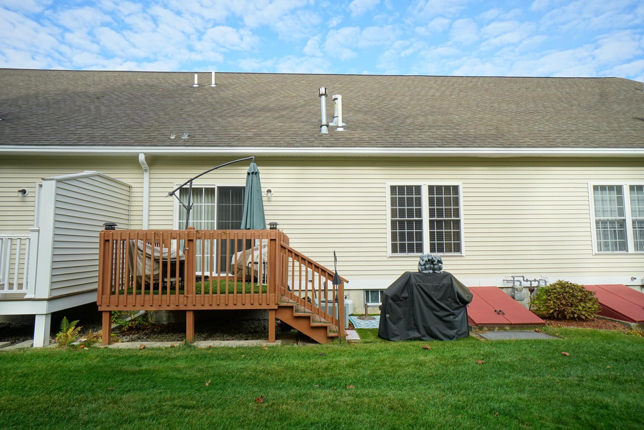48 Old Stage Road, Unit 48 Litchfield, NH 03052 - Photo 32 of 39