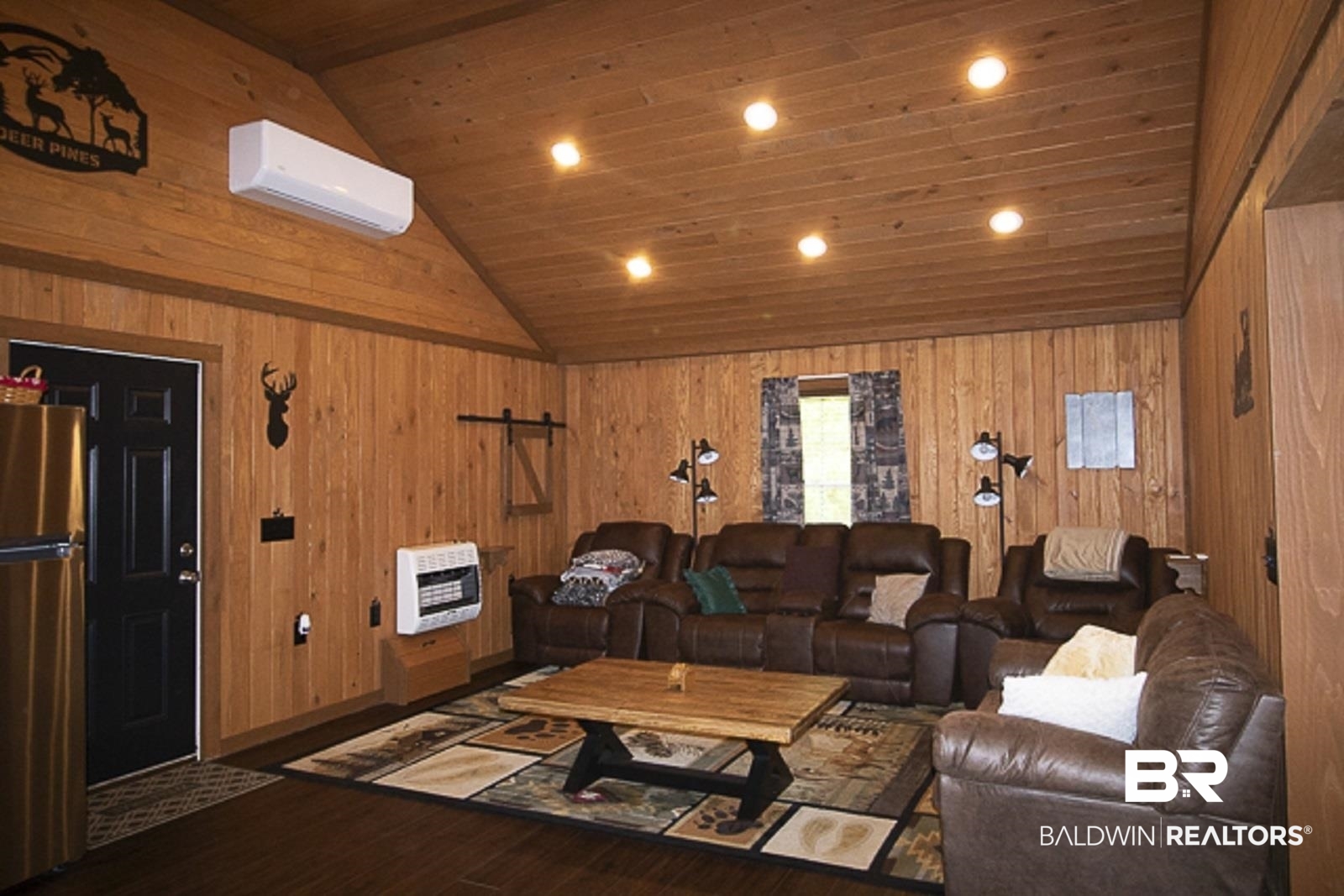2376 South Palmers Road Uriah, AL 36480 - Photo 11 of 36 Great room