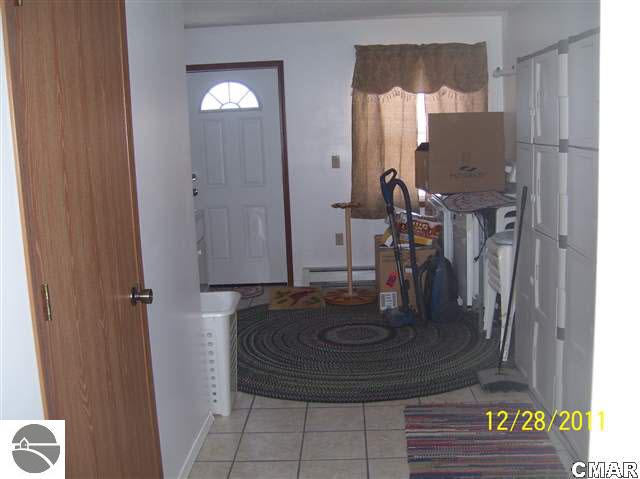 11485 Willow Road Farwell, MI 48622 - Photo 10 of 20 1771916-9.JPG
