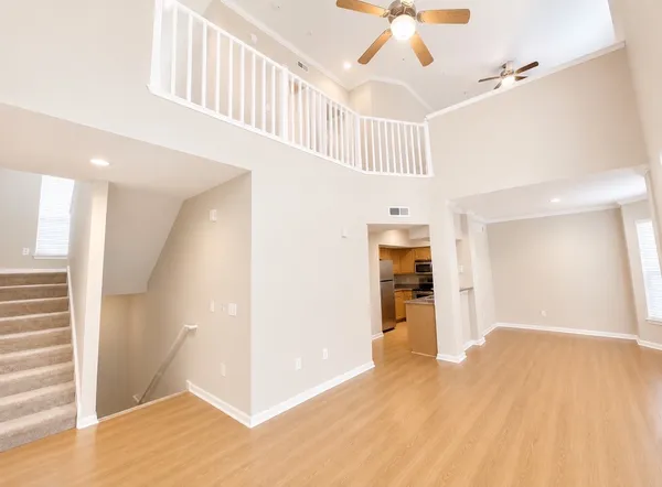 $2,257 | 702 Hadley Street, Unit 321, Houston, TX 77006