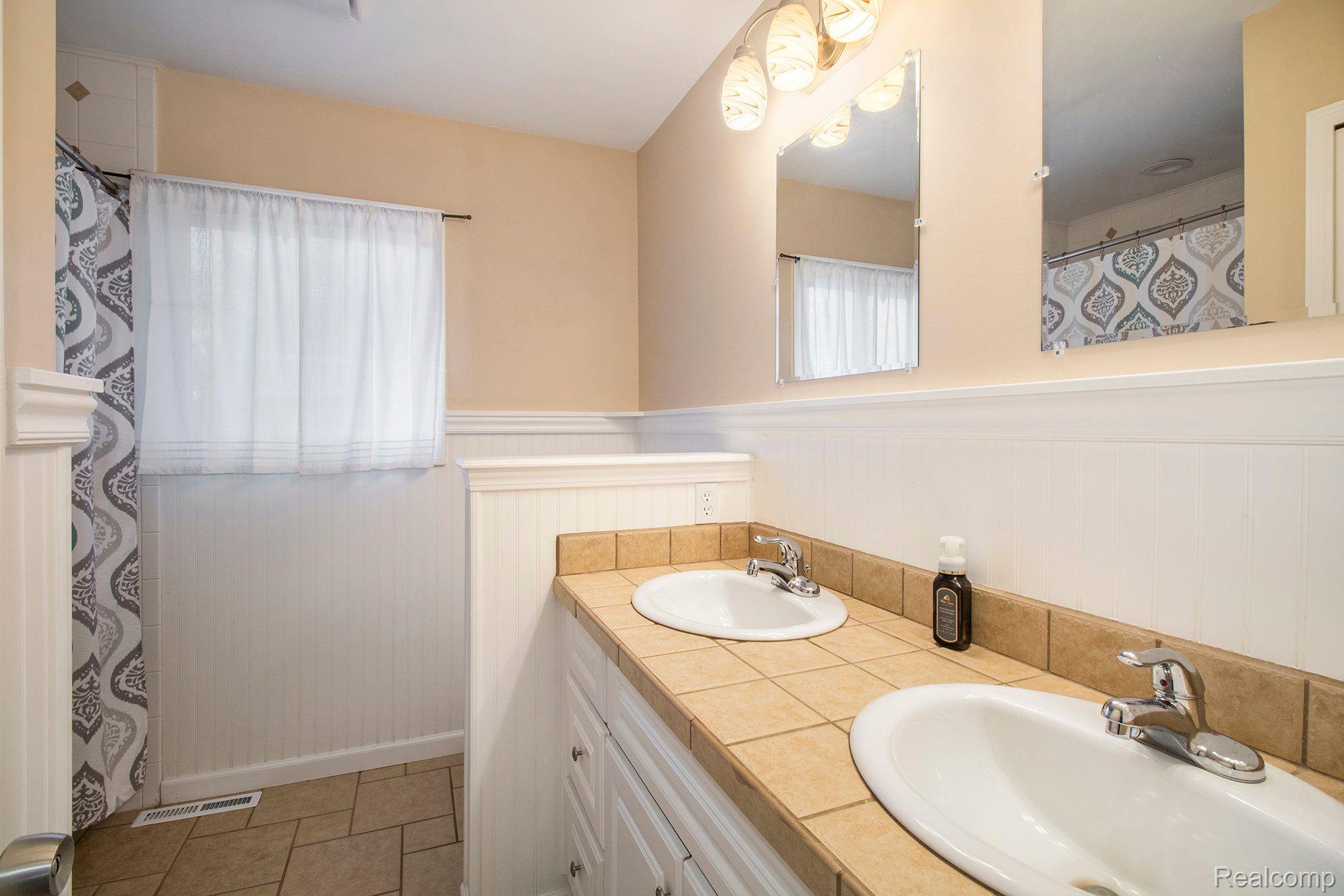 5166 West Ray Road Linden, MI 48451 - Photo 18 of 37 Gallery Image 18