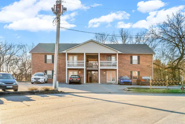 $875 | 3239 Tower Drive, Unit B, Clarksville, TN 37042
