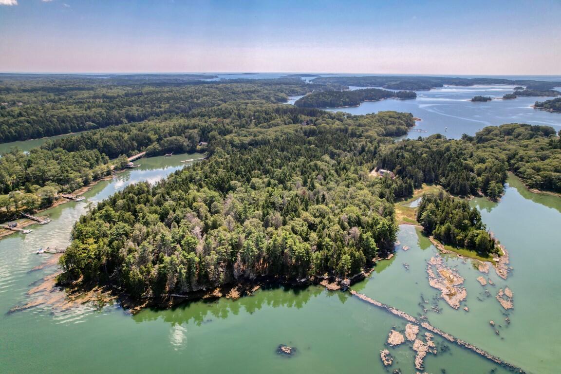 44-4 Windrush Lane Boothbay, ME 04537 - Photo 3 of 11 WindrushLane-0642