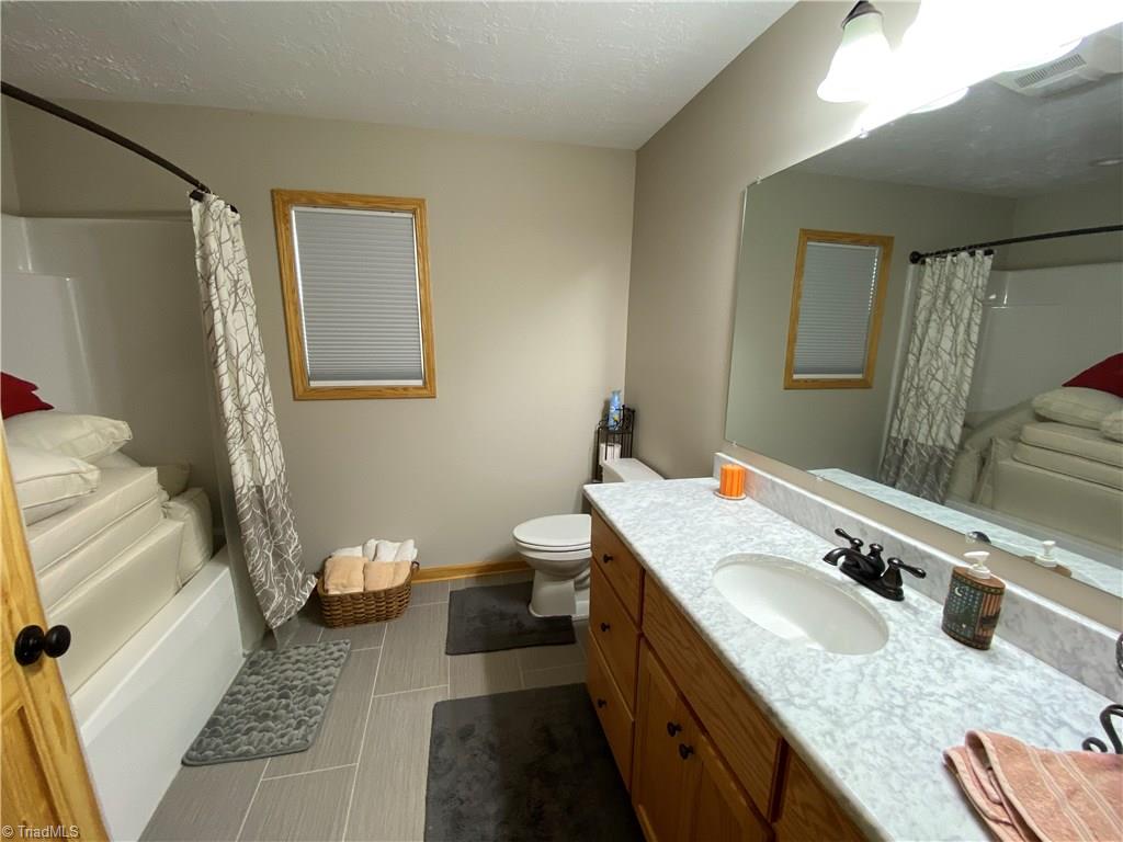 572 Casey Mountain Road Purlear, NC 28665 - Photo 13 of 22
