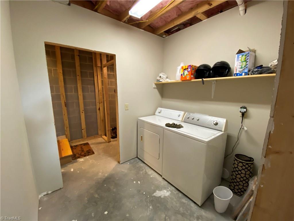 572 Casey Mountain Road Purlear, NC 28665 - Photo 16 of 22