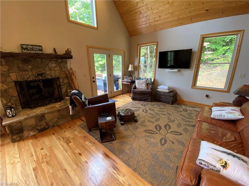 572 Casey Mountain Road Purlear, NC 28665 - Photo 4 of 22