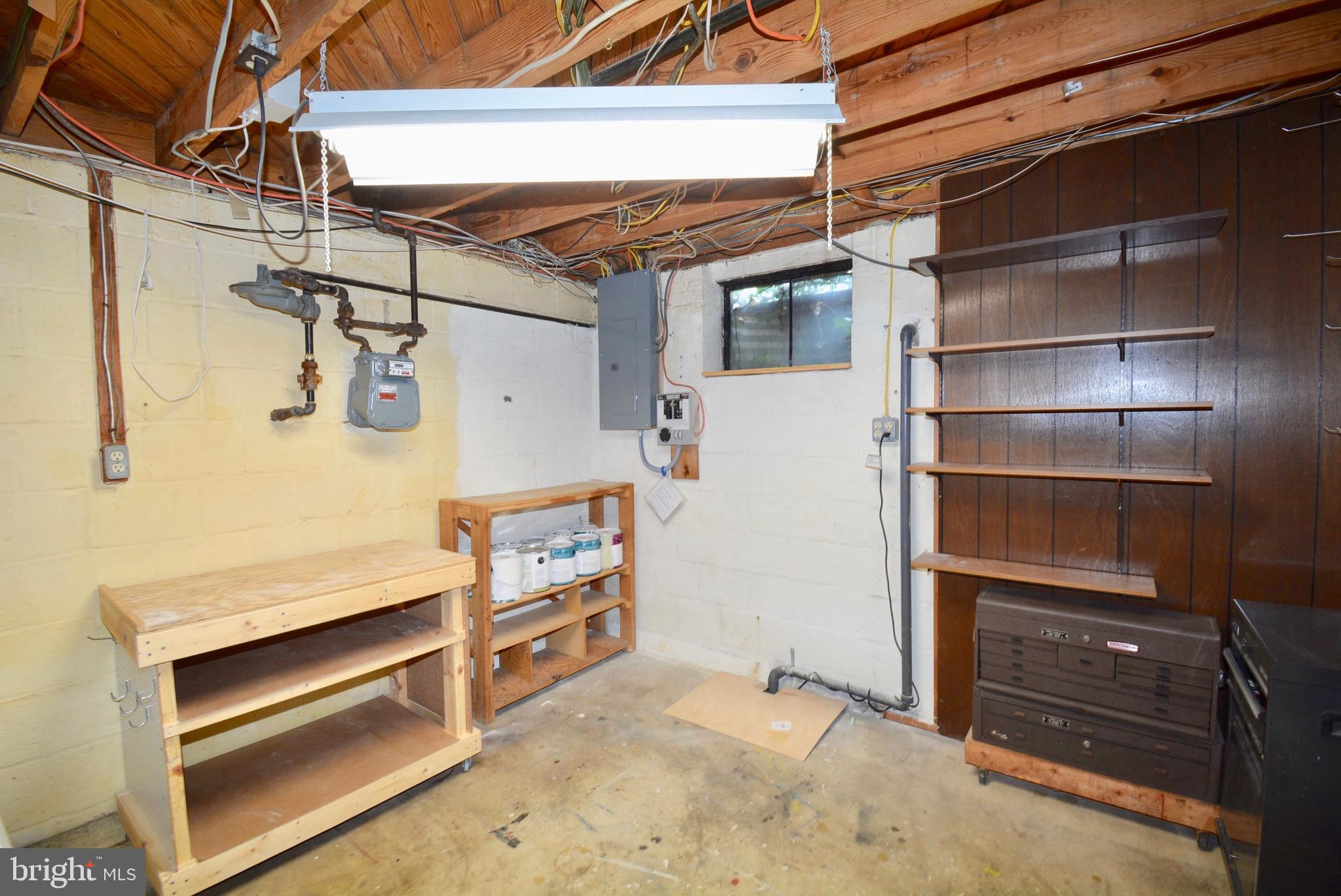 8921 Victoria Road Springfield, VA 22151 - Photo 26 of 29 Storage/ Utility area