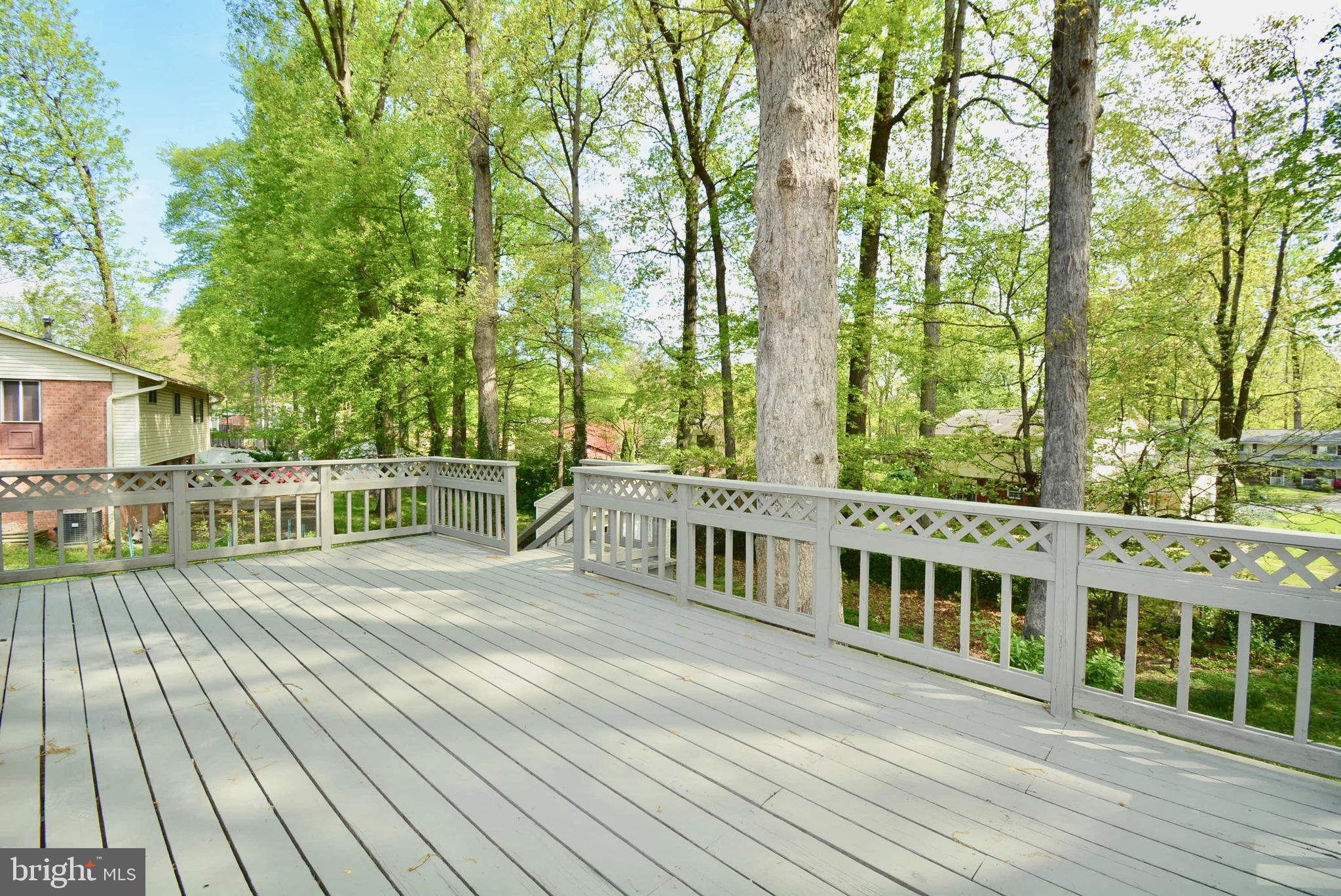 8921 Victoria Road Springfield, VA 22151 - Photo 29 of 29 Deck