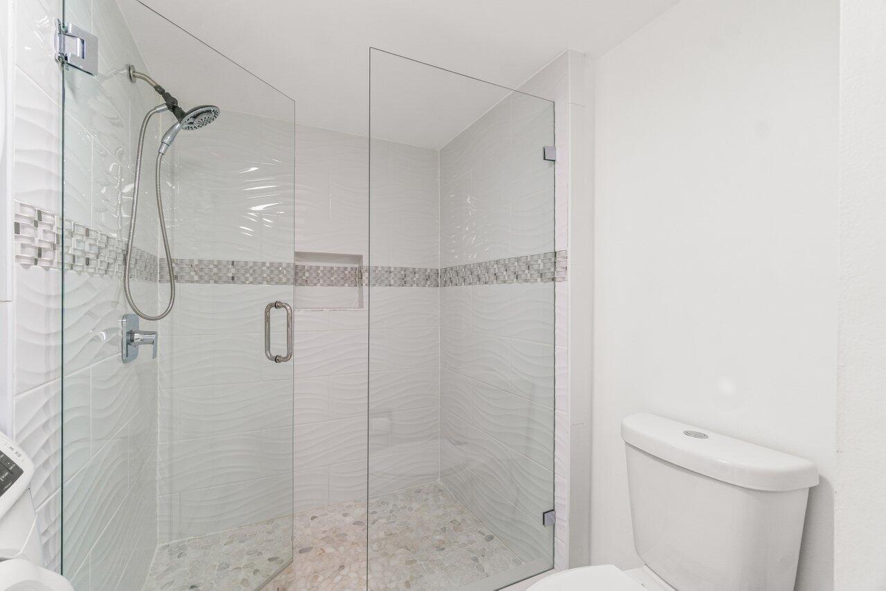 9 Stratford Drive, Unit D Boynton Beach, FL 33436 - Photo 29 of 61 029-9StratfordDriveEast-UnitD-BoyntonBea