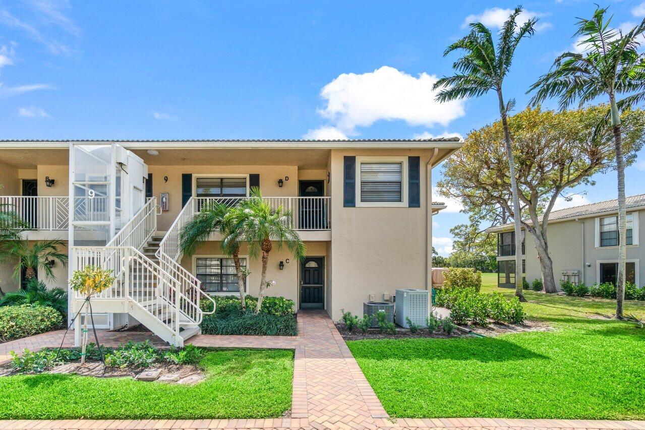9 Stratford Drive, Unit D Boynton Beach, FL 33436 - Photo 3 of 61 003-9StratfordDriveEast-UnitD-BoyntonBea