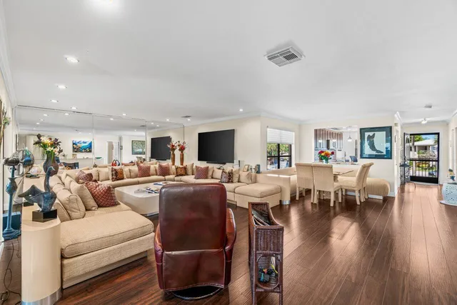 $75,000 | 9 Stratford Drive, Unit D, Boynton Beach, FL 33436