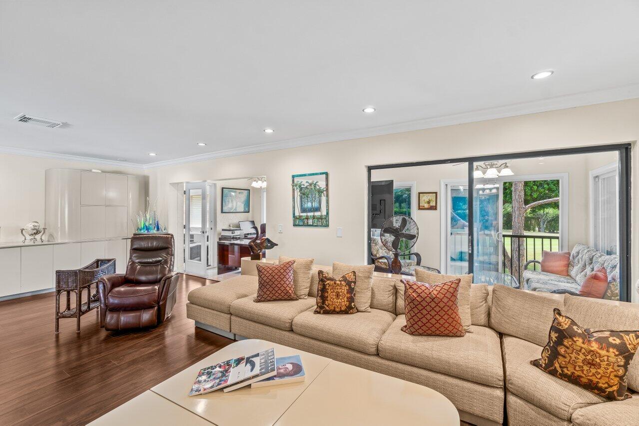 9 Stratford Drive, Unit D Boynton Beach, FL 33436 - Photo 10 of 61 010-9StratfordDriveEast-UnitD-BoyntonBea