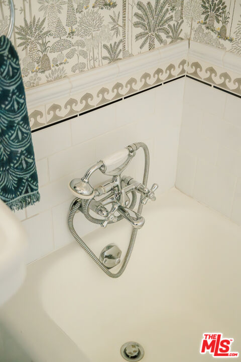 1465 Royal Boulevard Glendale, CA 91207 - Photo 26 of 67