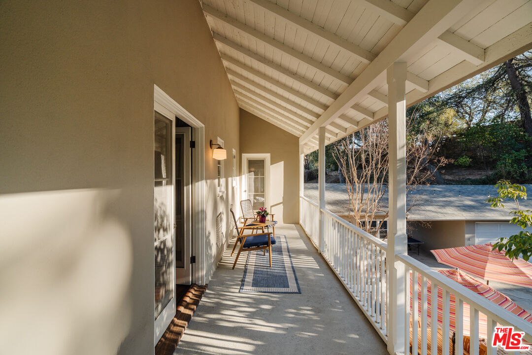 1465 Royal Boulevard Glendale, CA 91207 - Photo 49 of 67 a view of balcony and patio