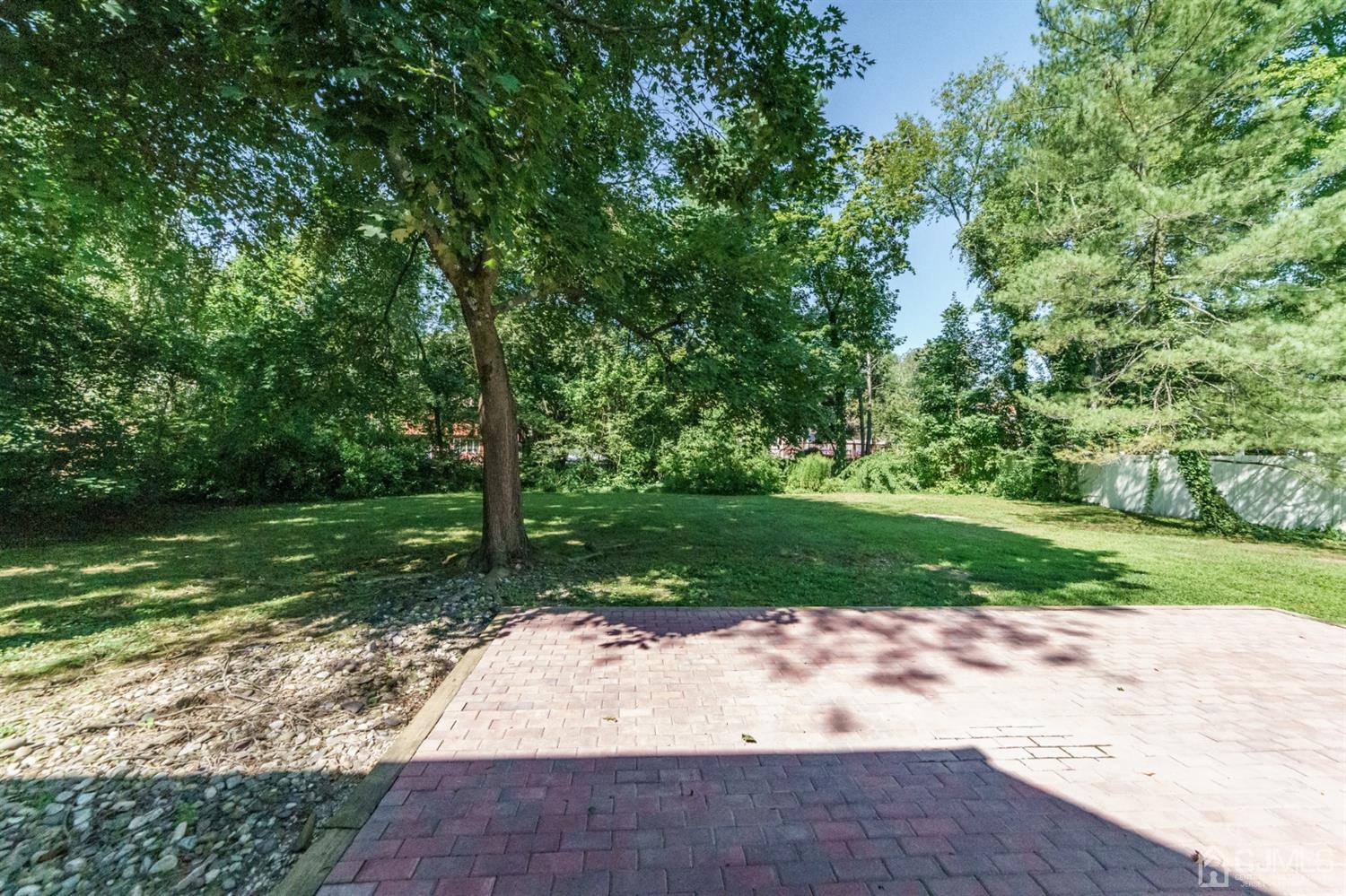175 Fern Road East Brunswick, NJ 08816 - Photo 21 of 23 Gallery Image 21