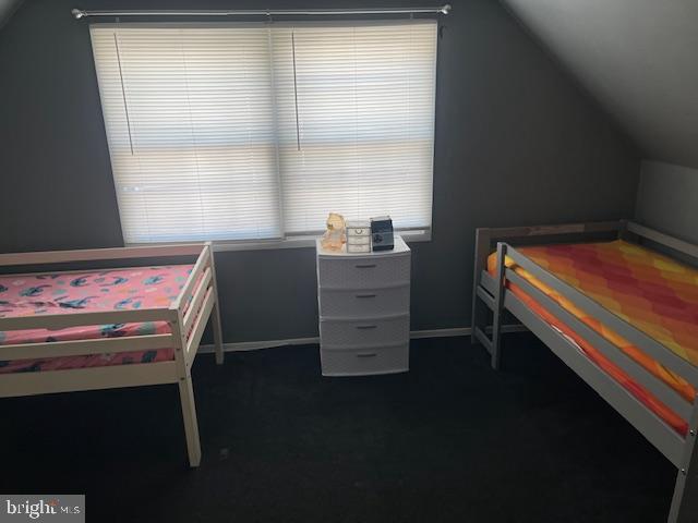 15 Helm Turn Willingboro, NJ 08046 - Photo 28 of 40 a room that has a bed and a window