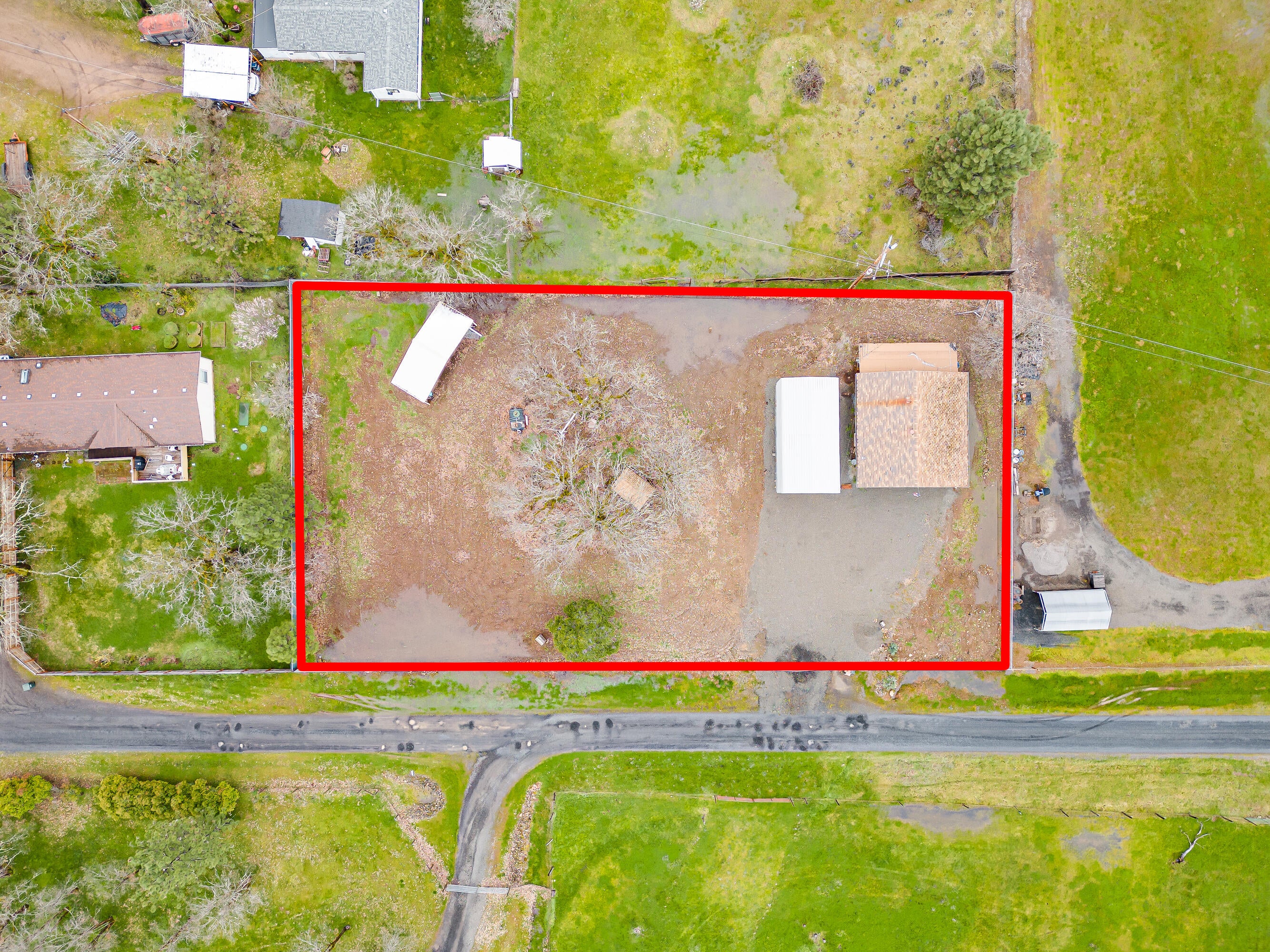 40 Drake Road Shady Cove, OR 97539 - Photo 7 of 10 14
