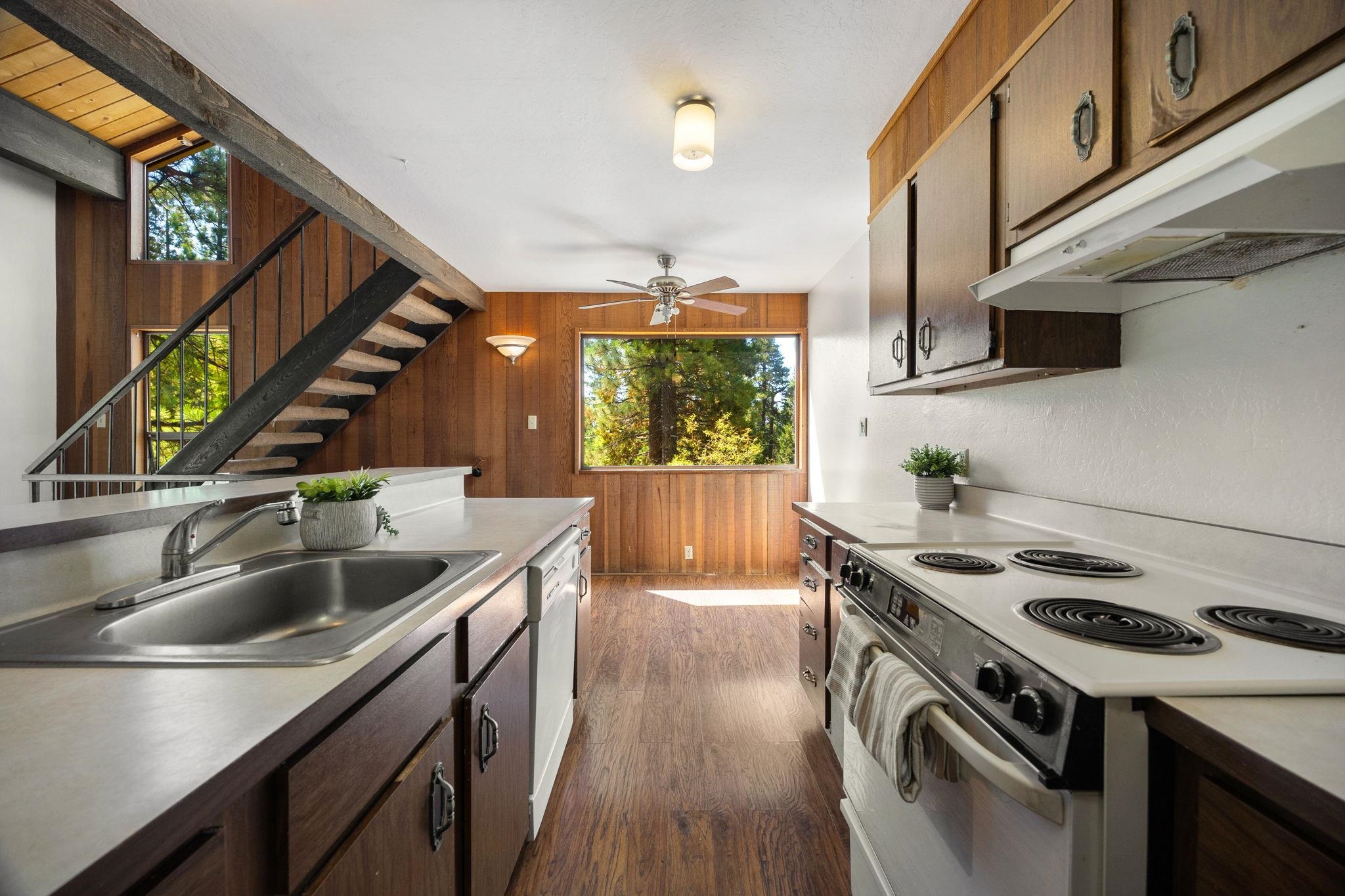 1001 Commonwealth Drive, Unit 129 Kings Beach, CA 96143 - Photo 11 of 22