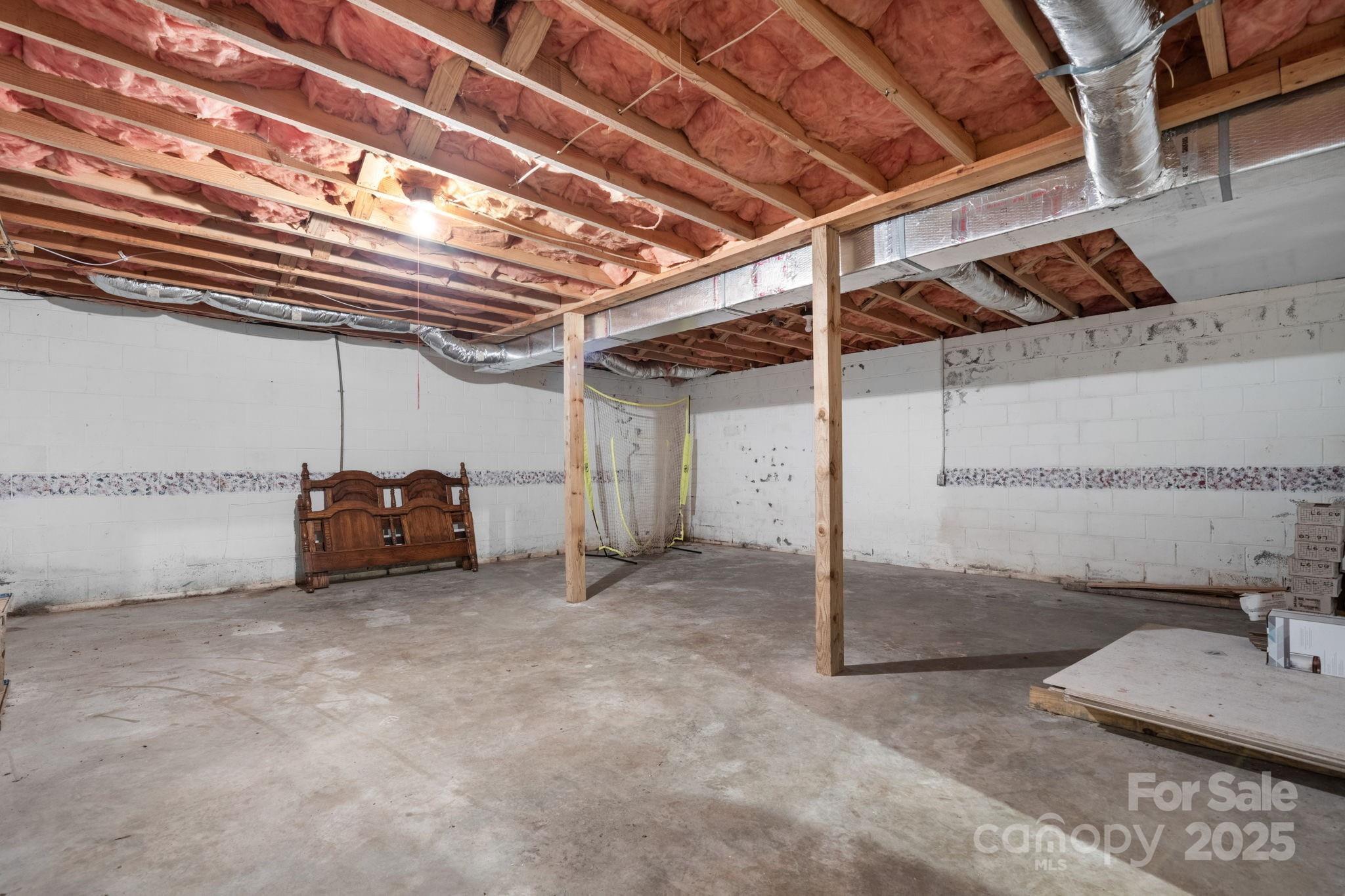 3399 Harvard Place Hudson, NC 28638 - Photo 23 of 30 a view of a room with gym equipment