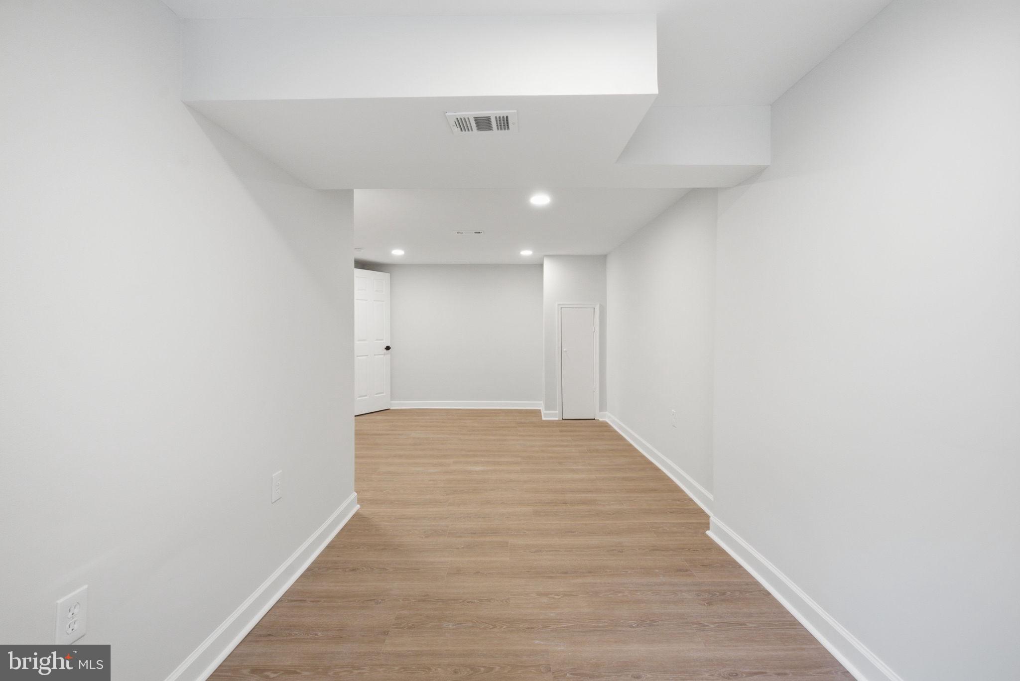 6615 Valley Park Road Capitol Heights, MD 20743 - Photo 19 of 25 Versatile space for endless possibilities.