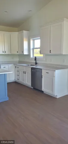 $2,000 | 1229-1231 Wisteria Lane, New Richmond, WI 54017