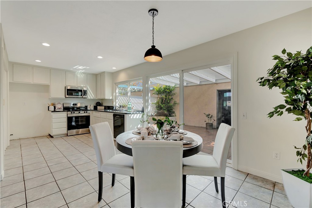 565 Archwood Avenue Brea, CA 92821 - Photo 13 of 38