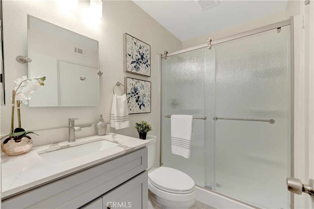 565 Archwood Avenue Brea, CA 92821 - Photo 9 of 38