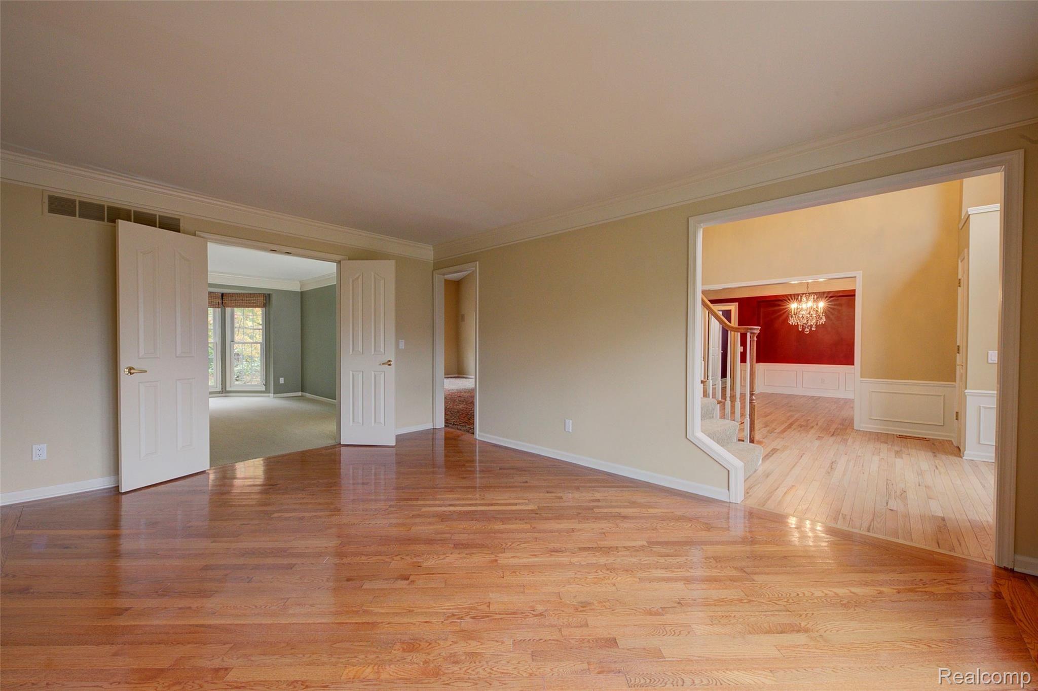 46902 Mornington Road Canton, MI 48188 - Photo 11 of 76 11 Living Room.jpg