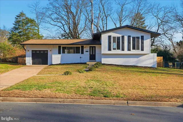 $749,900 | 11123 Byrd Drive, Fairfax, VA 22030