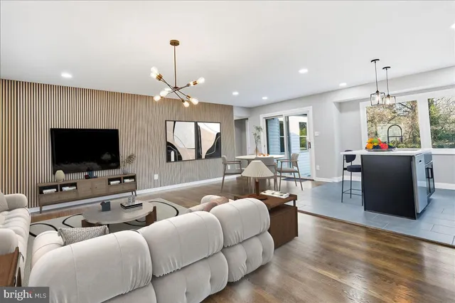 $749,900 | 11123 Byrd Drive, Fairfax, VA 22030