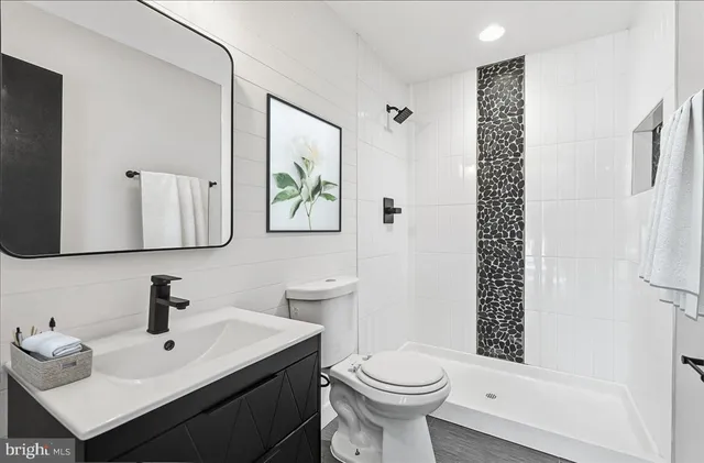 $749,900 | 11123 Byrd Drive, Fairfax, VA 22030