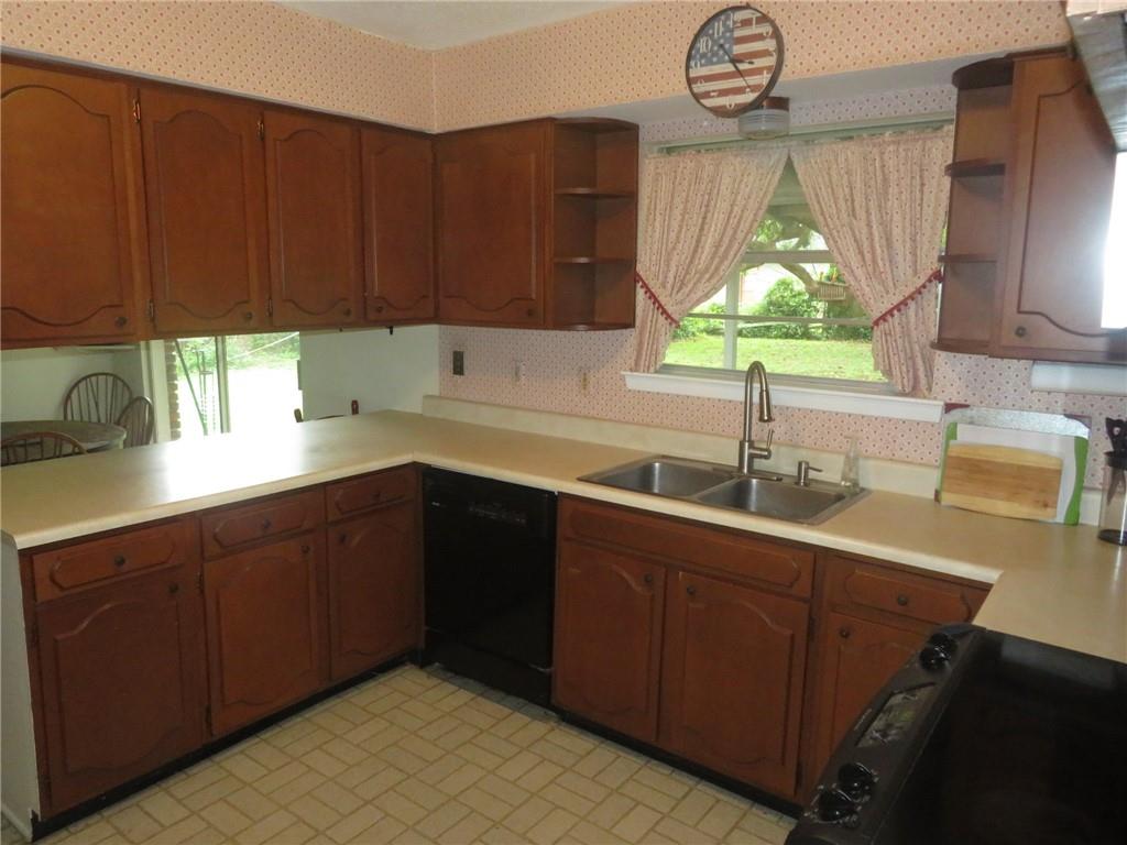 5621 Pembrook Drive New Orleans, LA 70131 - Photo 9 of 27