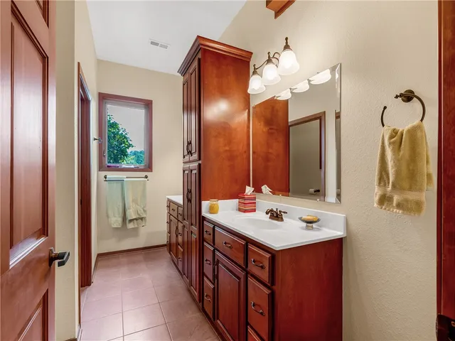 $2,350,000 | 673 Lake Breeze Lane, Salem, SC 29676