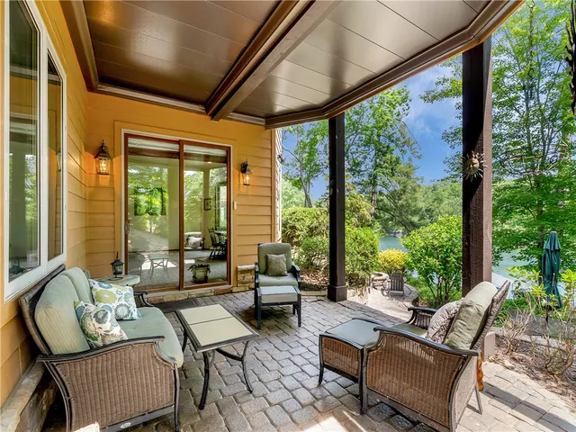 $2,350,000 | 673 Lake Breeze Lane, Salem, SC 29676