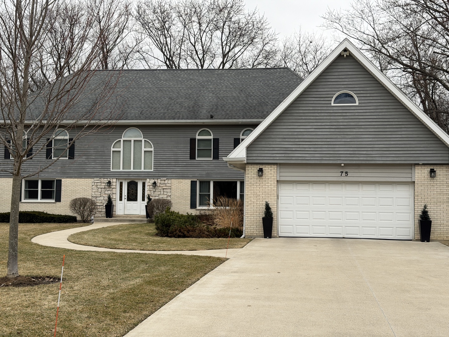 75 Ela Road Inverness, IL 60067 - Photo 1 of 41