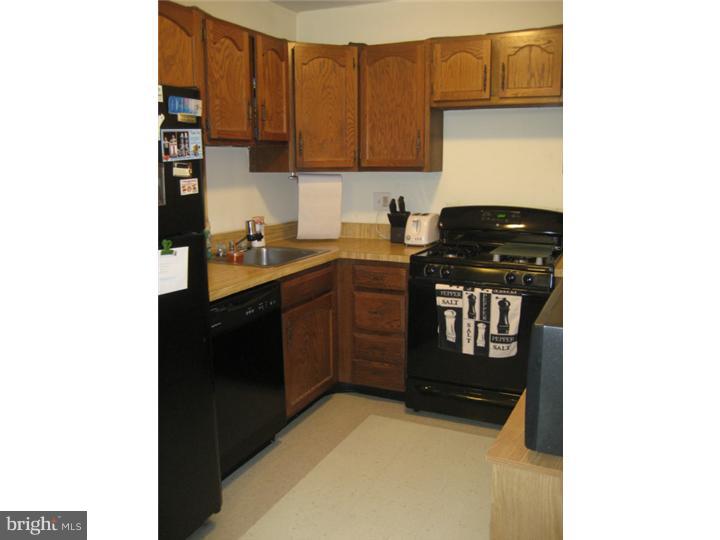2805 Saxton Road Philadelphia, PA 19114 - Photo 5 of 23