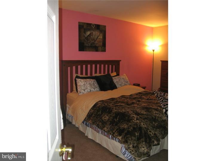 2805 Saxton Road Philadelphia, PA 19114 - Photo 9 of 23