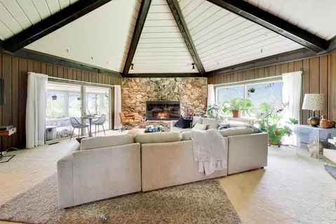 $1,799,000 | 27125 North Williams Park Road, Wauconda, IL 60084