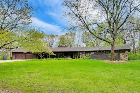 $1,799,000 | 27125 North Williams Park Road, Wauconda, IL 60084