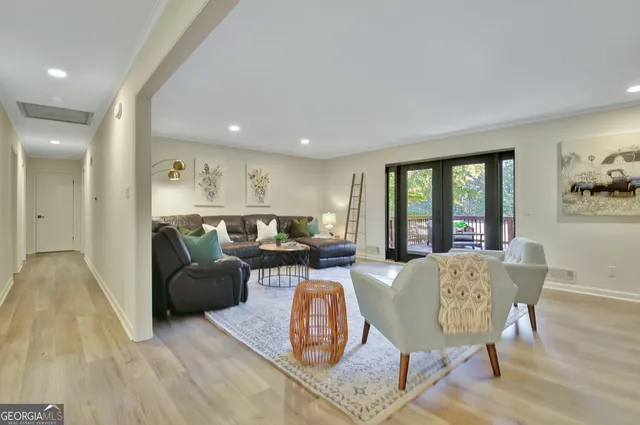 $619,000 | 145 Holly Hill Road, Fayetteville, GA 30214