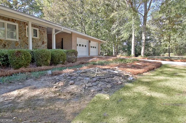 $619,000 | 145 Holly Hill Road, Fayetteville, GA 30214