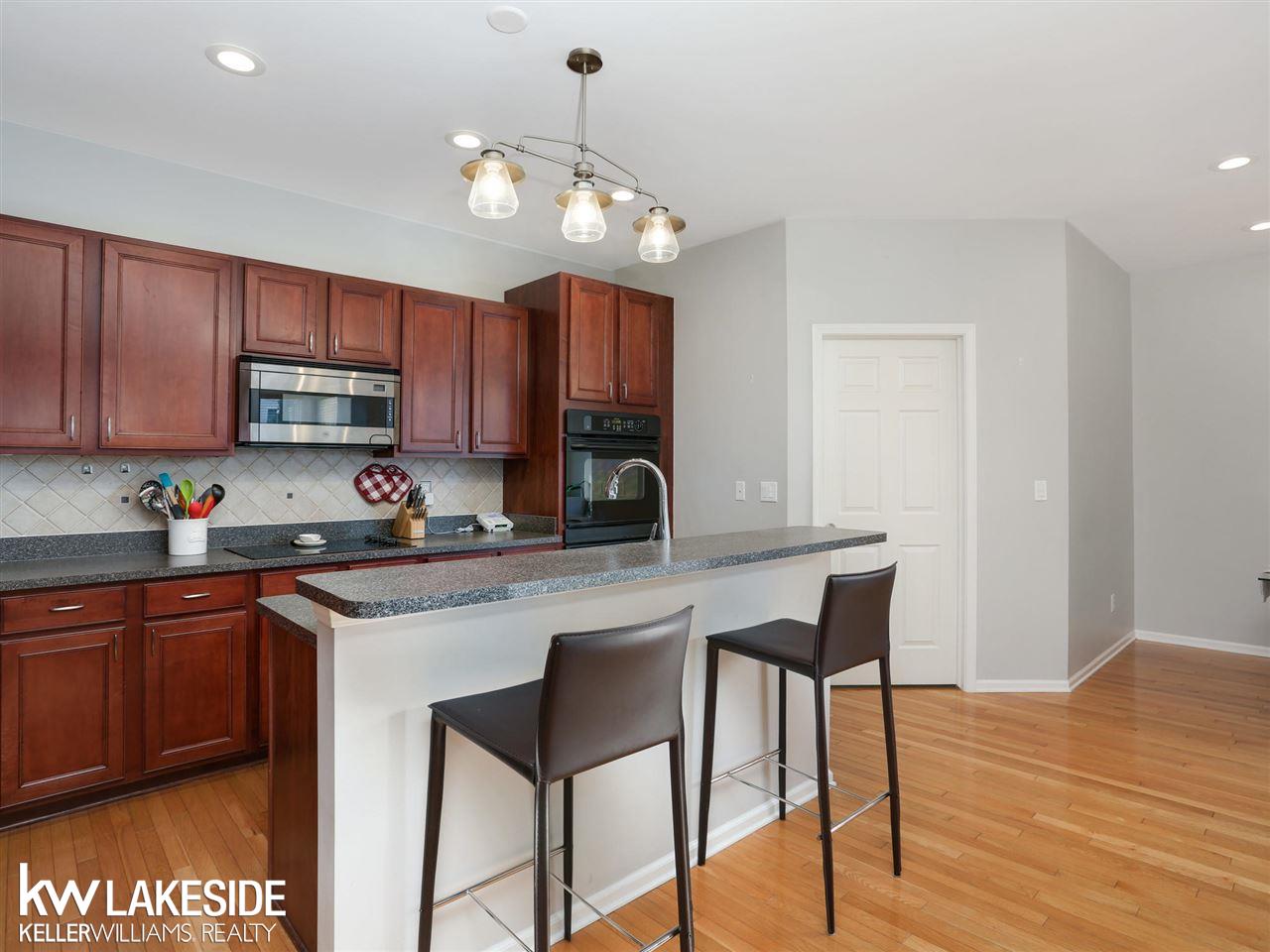 3151 Summers Road Keego Harbor, MI 48320 - Photo 16 of 31 50002503-15.JPG