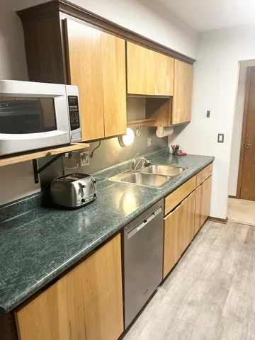 $154,900 | 2730 Dale Street North, Unit D309, Roseville, MN 55113